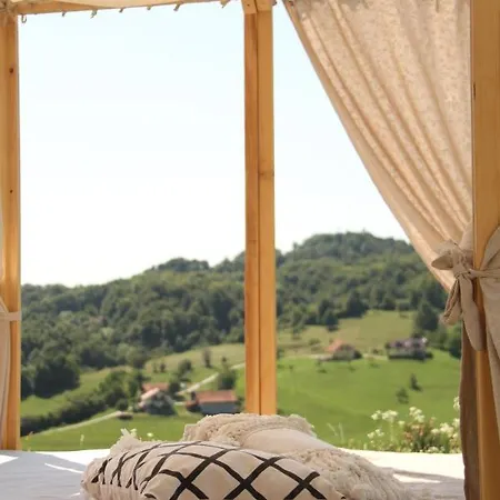 아파트 Wooden Fairytale *